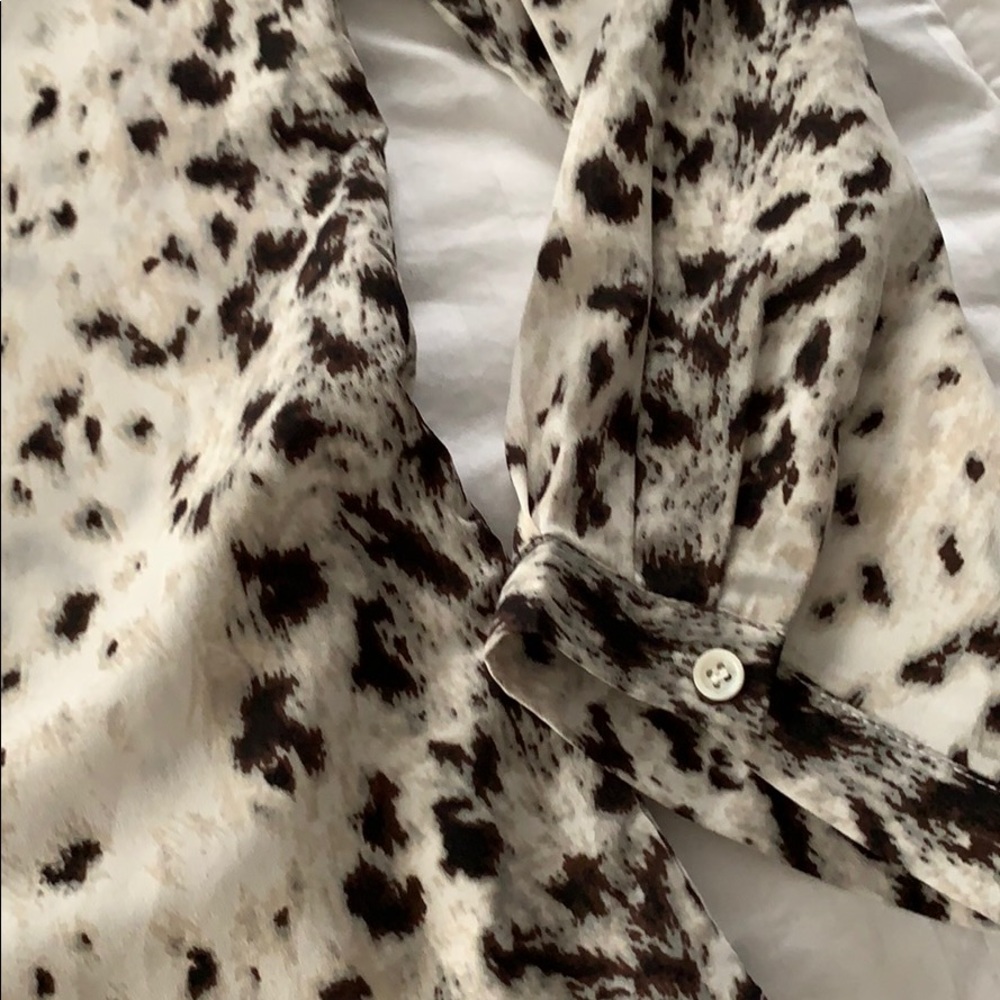 ❤️Silky Blouse - Picture 3 of 3